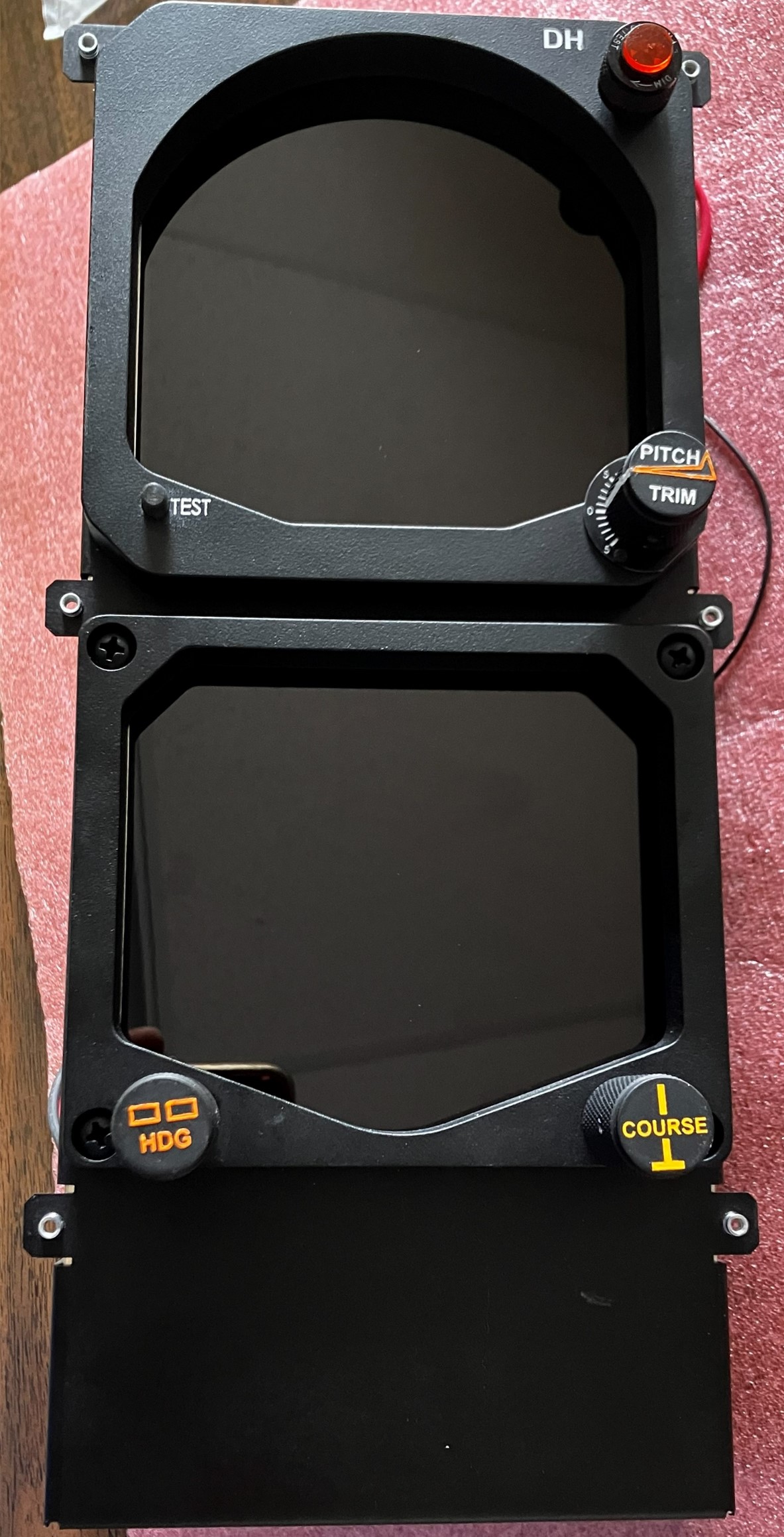 Attitude Indicator and Horizontal Situation Indicator for French AWACS simulator